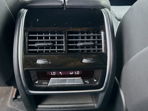 Used 2020 BMW X5 xDrive40i w/ Premium Package image 17