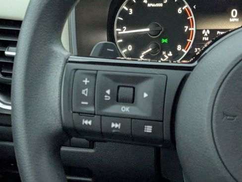 Certified 2023 Nissan Rogue SV image 16