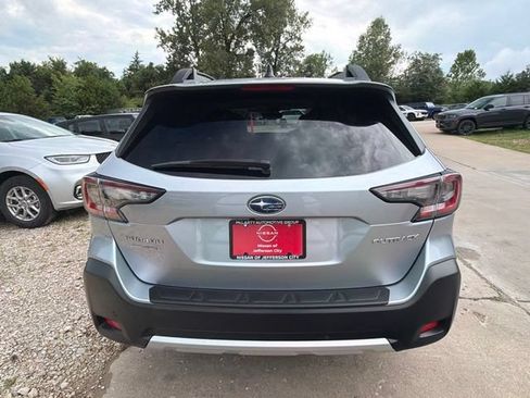 Used 2024 Subaru Outback Limited AWD/4WD image 4