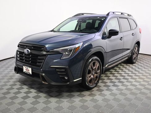 Certified 2025 Subaru Ascent Bronze Edition image 2