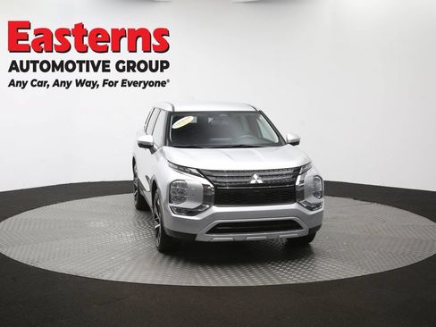 Used 2024 Mitsubishi Outlander SE AWD/4WD image 51
