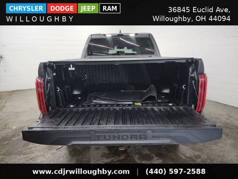 Used 2025 Toyota Tundra Limited AWD/4WD image 36