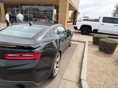 Used 2017 Chevrolet Camaro SS RWD image 6