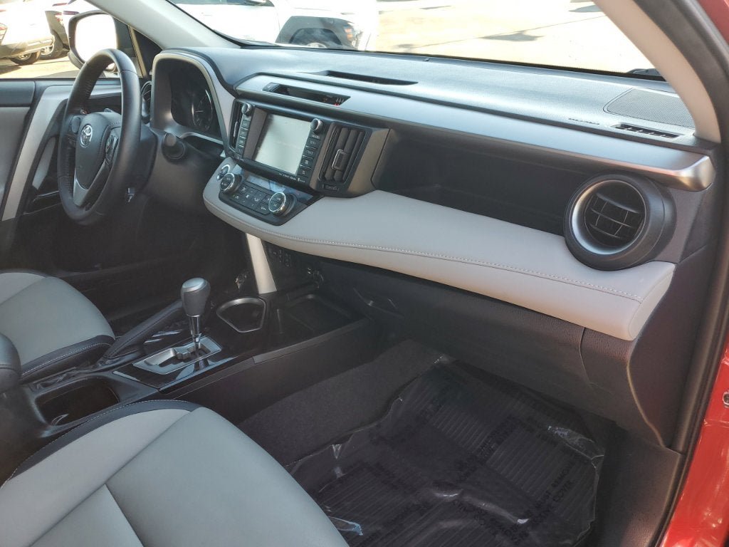 Used 2017 Toyota RAV4 Limited w/ Advanced Technology Package AWD/4WD image 42