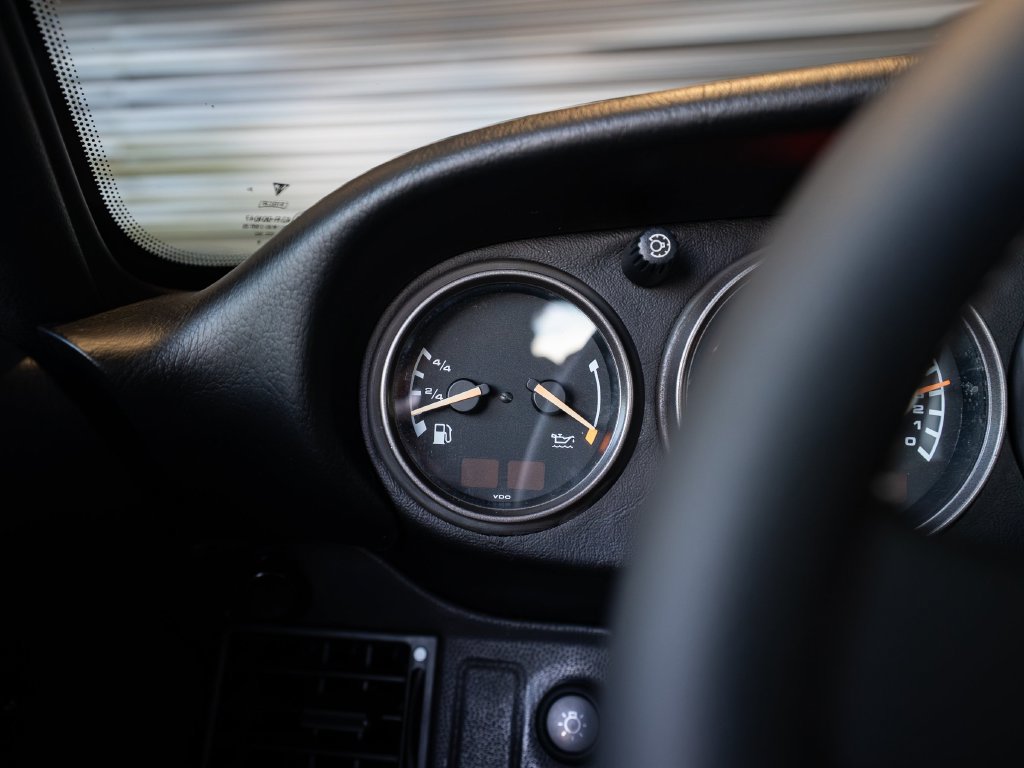 Used 1998 Porsche 911 Carrera S RWD image 17