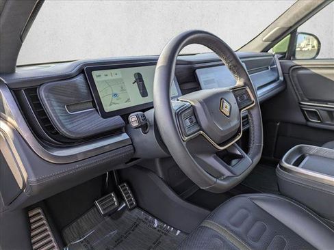 Used 2024 Rivian R1S Adventure image 10