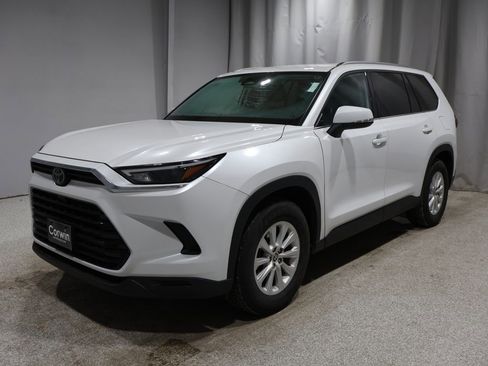Certified 2024 Toyota Grand Highlander XLE image 6