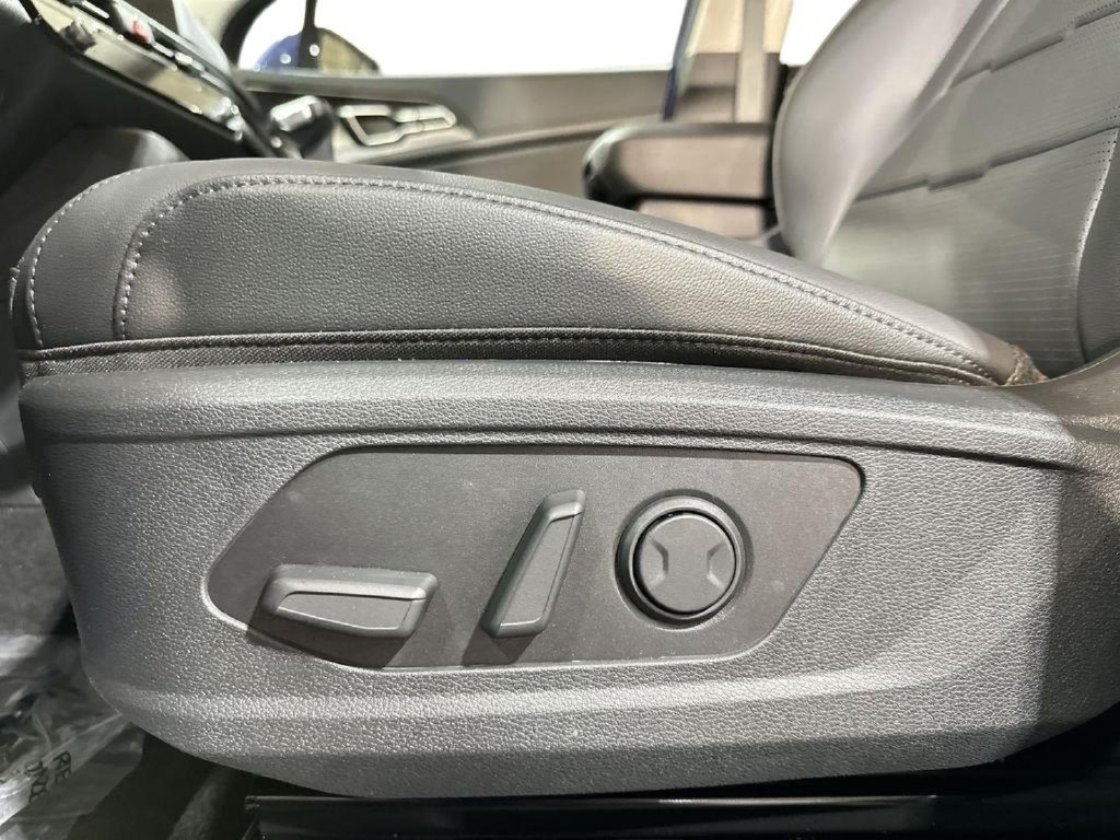 New 2026 Kia Sportage SX FWD image 13