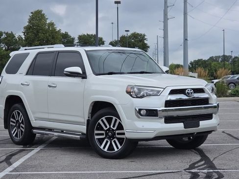 Used 2018 Toyota 4Runner Limited AWD/4WD image 2