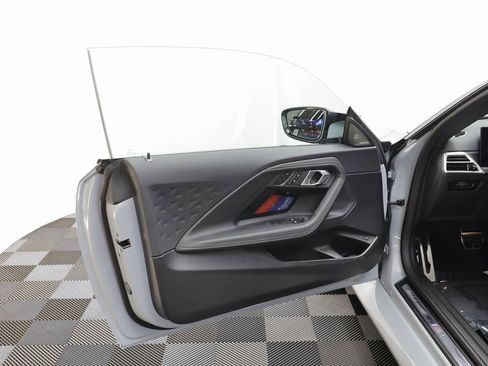 Used 2025 BMW M2 w/ Lighting Package image 5