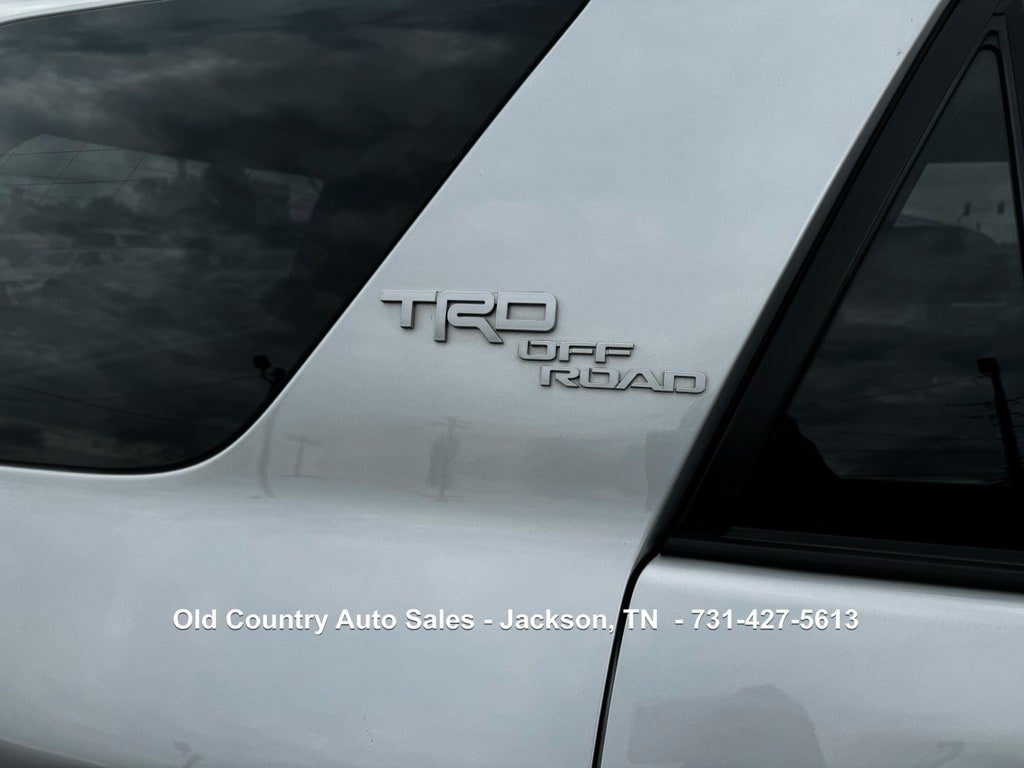 Used 2022 Toyota 4Runner TRD Off-Road Premium AWD/4WD image 14