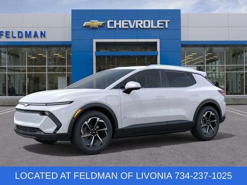 New 2026 Chevrolet Equinox EV LT image 2