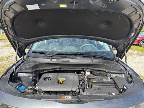 Used 2025 Kia Soul LX w/ LX Technology Package FWD image 31