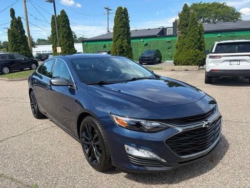 Used 2022 Chevrolet Malibu LT FWD image 8