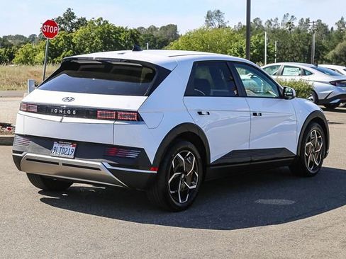 Certified 2024 Hyundai Ioniq 5 SEL RWD image 5