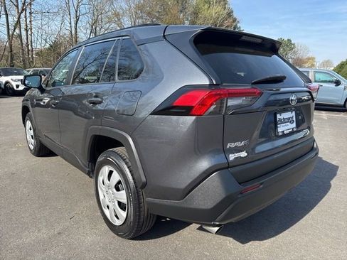 Used 2021 Toyota RAV4 LE image 3