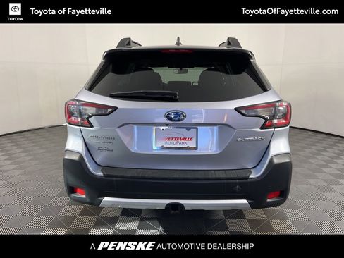 Used 2023 Subaru Outback Limited image 12