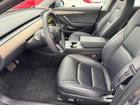 Used 2023 Tesla Model 3 Standard Range image 30