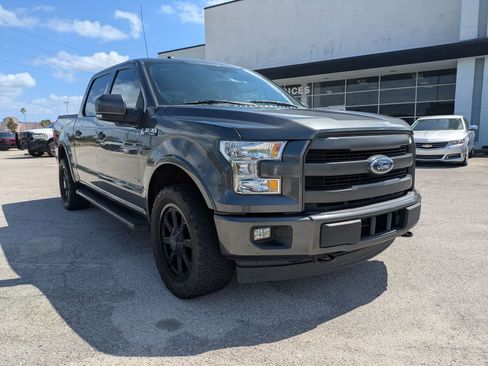 Used 2017 Ford F150 Lariat image 3
