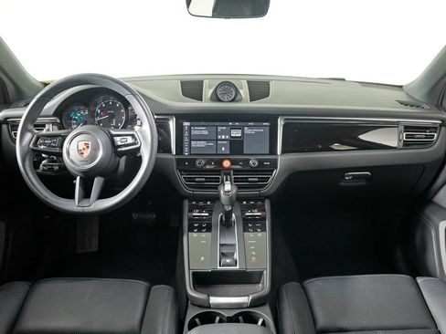 Certified 2023 Porsche Macan Turbo AWD/4WD image 20