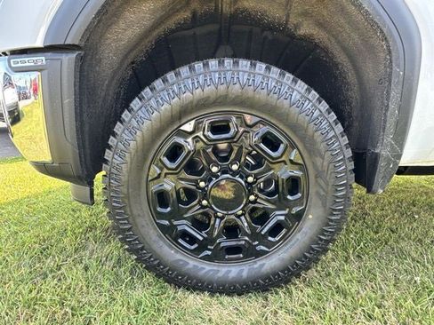 New 2025 GMC Sierra 3500 Pro image 29