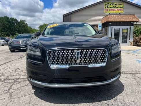 Used 2023 Lincoln Nautilus AWD image 2