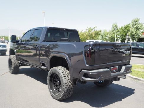 Used 2026 GMC Sierra 3500 Denali w/ Technology Package AWD/4WD image 5