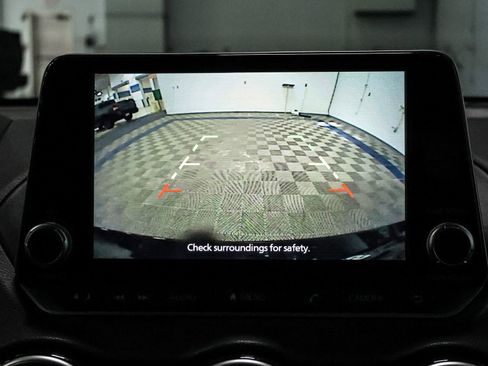 Used 2021 Nissan Sentra SV image 39