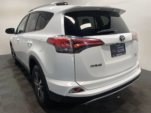 Used 2018 Toyota RAV4 XLE w/ Plus Extra Value Package AWD/4WD image 22