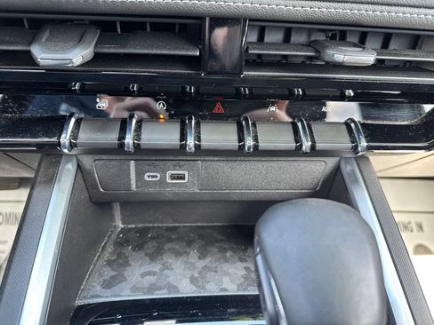 Used 2023 Chevrolet Colorado LT w/ LT Convenience Package AWD/4WD image 22