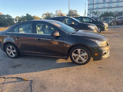 Used 2015 Chevrolet Cruze LT w/ Sun, Sound and Sport Package image 4