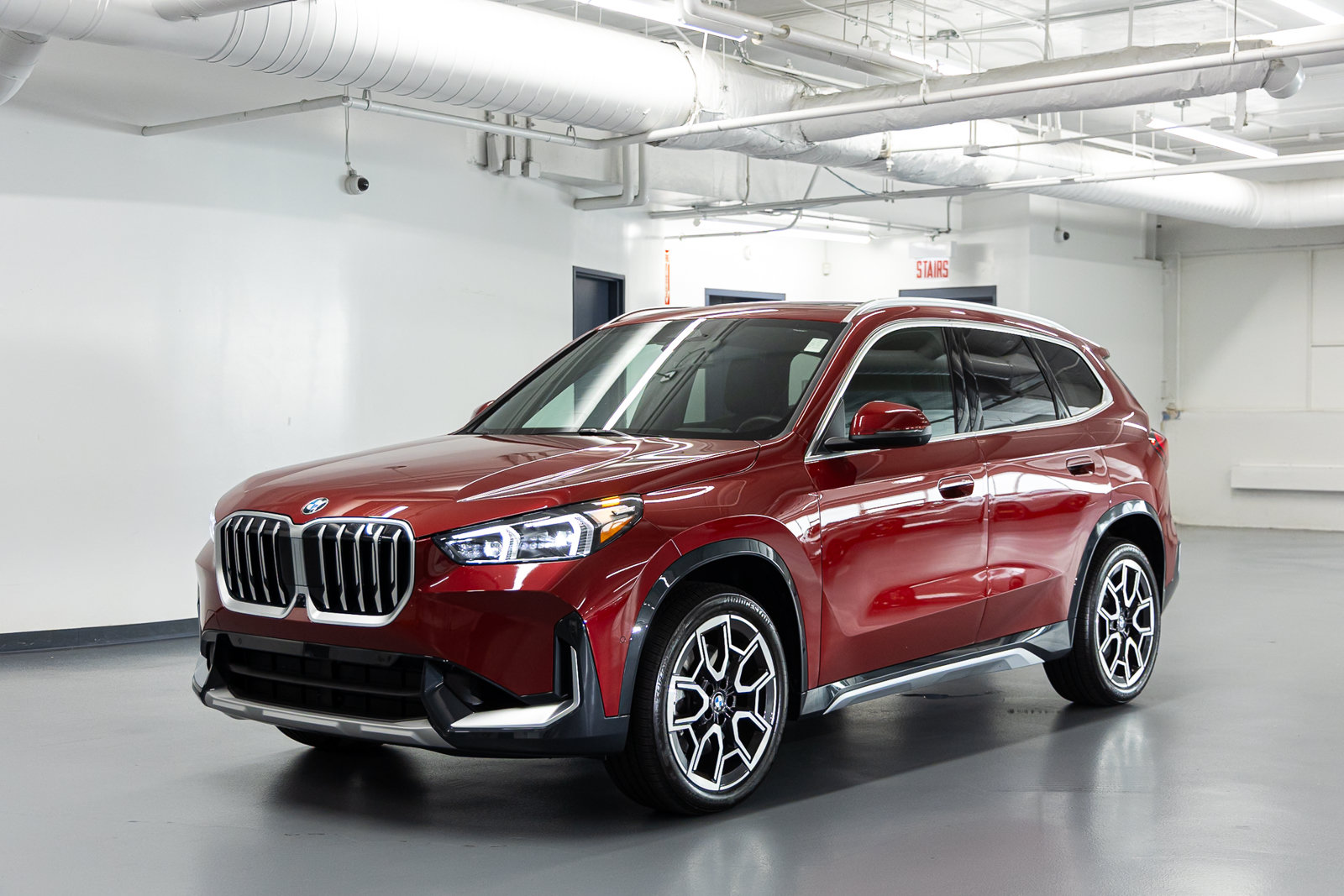 Used 2026 BMW X1 xDrive28i AWD/4WD image 1