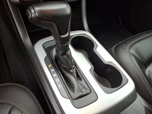 Used 2020 Chevrolet Colorado ZR2 w/ Colorado ZR2 Bison Edition image 16