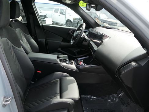 Used 2025 BMW X3 xDrive30i w/ Premium Package image 28