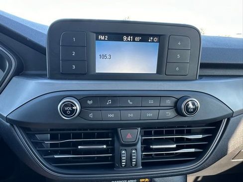 Used 2020 Ford Escape S image 42