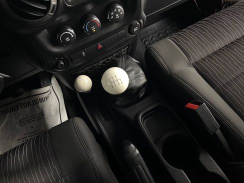 Used 2011 Jeep Wrangler Sport AWD/4WD image 30