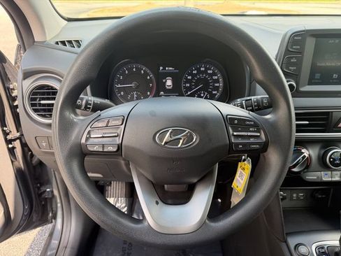 Used 2021 Hyundai Kona SE FWD image 14