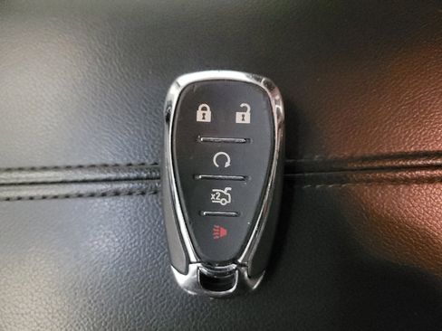 Used 2023 Chevrolet Malibu LT FWD image 32