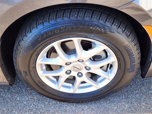 Used 2021 Chrysler Voyager Lxi image 17