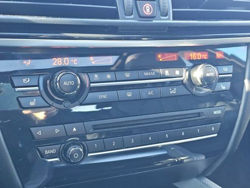 Used 2016 BMW X5 xDrive50i image 30