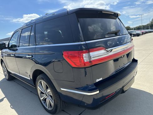 Used 2018 Lincoln Navigator Reserve w/ Technology Package AWD/4WD image 6