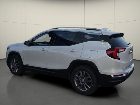 Used 2022 GMC Terrain SLT image 6