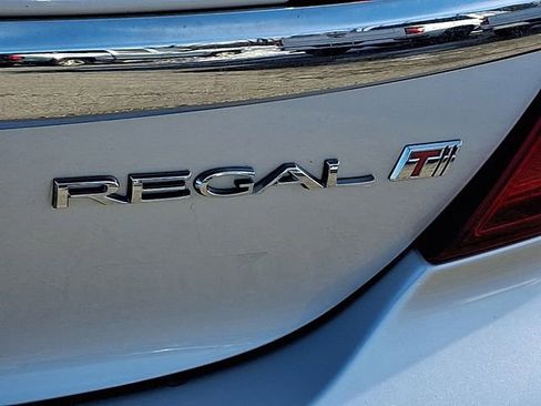 Used 2015 Buick Regal Premium image 32