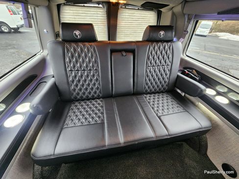 Used 2023 Chevrolet Express 2500 Extended image 29