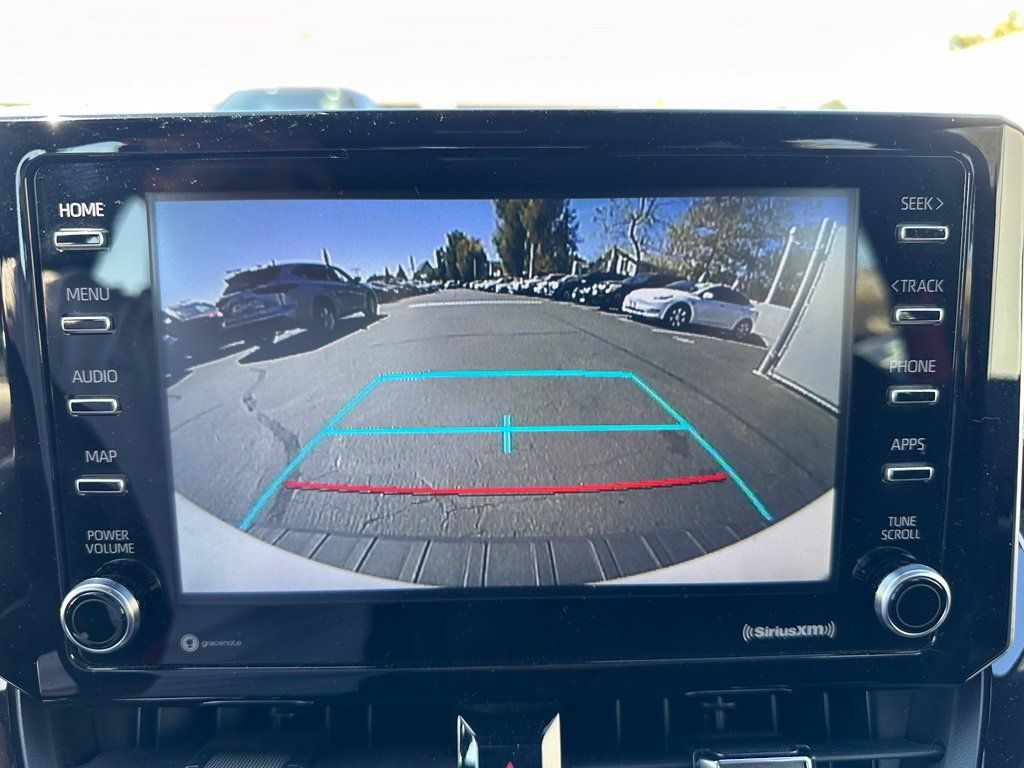 Used 2021 Toyota Corolla SE FWD image 14