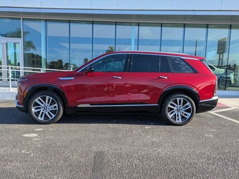 New 2026 Cadillac Vistiq Luxury AWD/4WD image 7