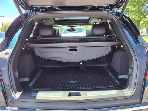 Used 2026 Cadillac XT5 Premium Luxury w/ LPO, Floor Liner Package AWD/4WD image 9