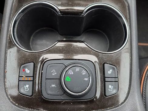 Used 2023 GMC Acadia AT4 w/ Technology Package image 41