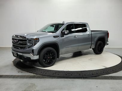 New 2026 GMC Sierra 1500 SLT w/ SLT Convenience Package
