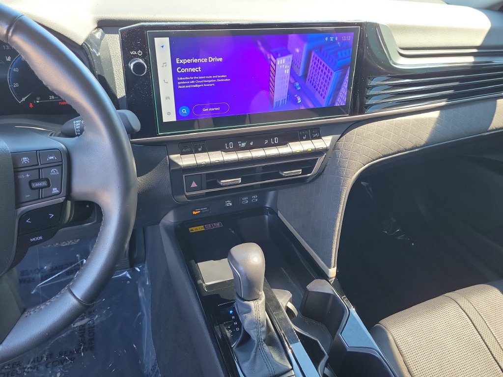 Used 2025 Toyota Camry XLE FWD image 21